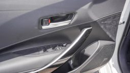 
										corolla 1.8 hybrid full									