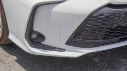 
										corolla 1.8 hybrid full									