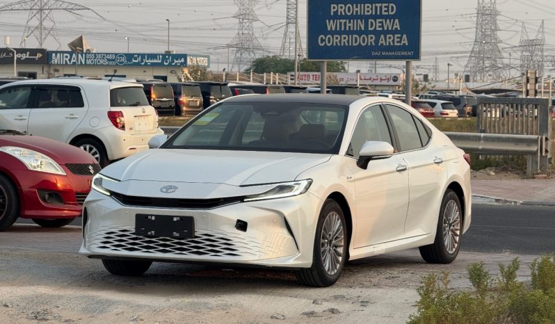 
								Camry 2.0 hybrid luxury full									