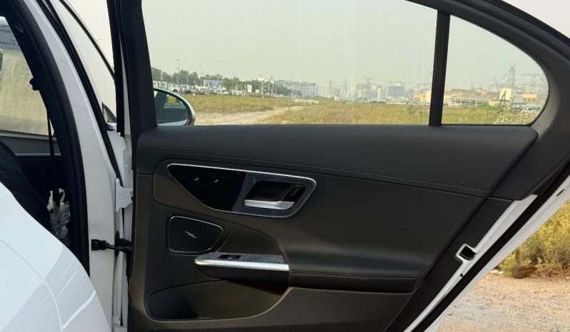 
								C200 1.5 turbo 2025 full									