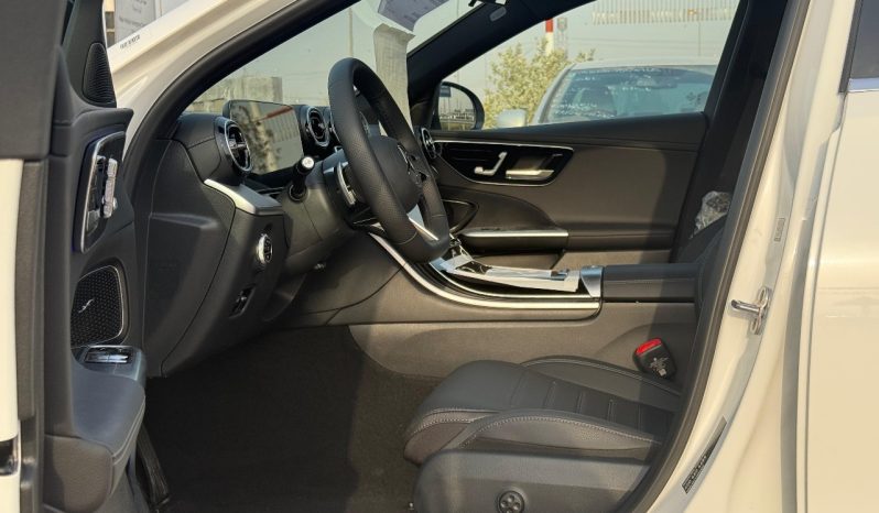 
								C200 1.5 turbo 2025 full									