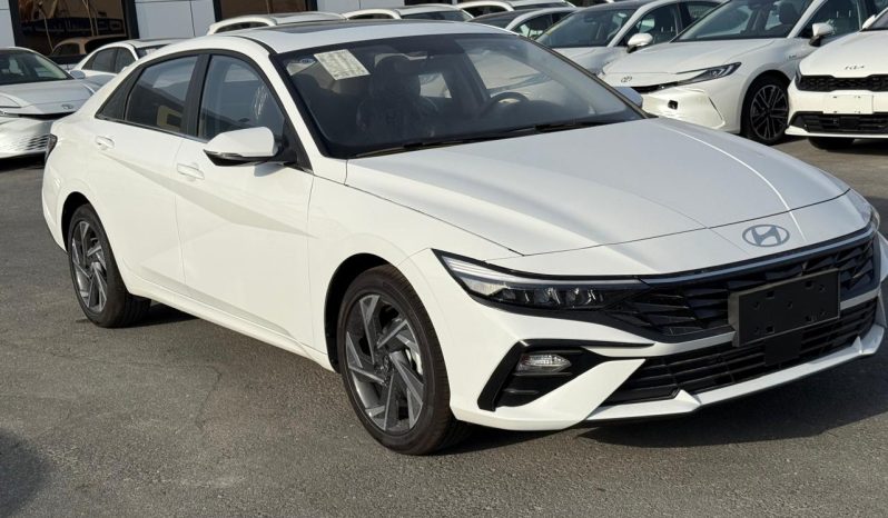 
								Hyundai Elantra 1.5 full									