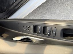 
										Hyundai Elantra 1.5 full									